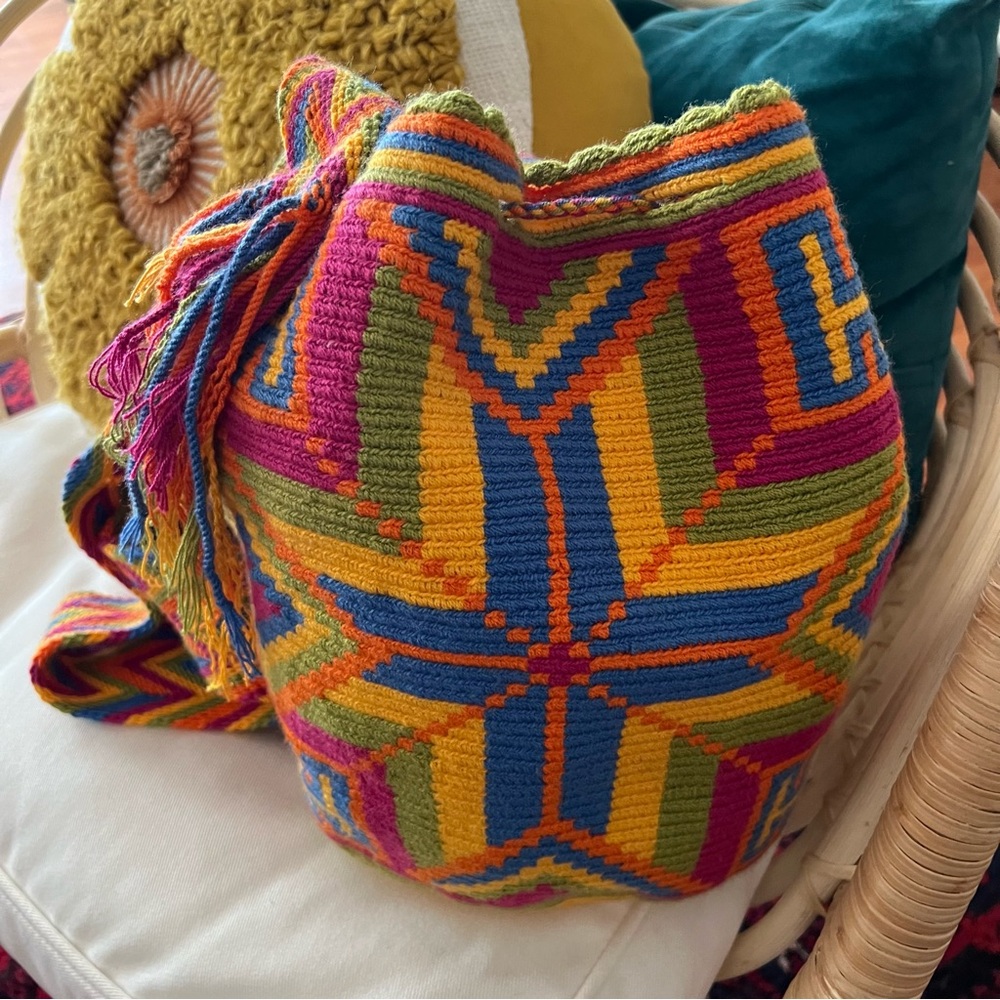 Large Sila Wayuu Mochila Bag with  Tassel